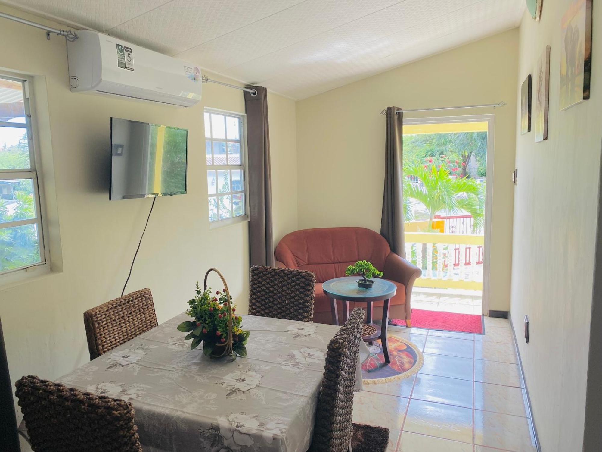 Sucasa Apartment Willemstad Exterior photo